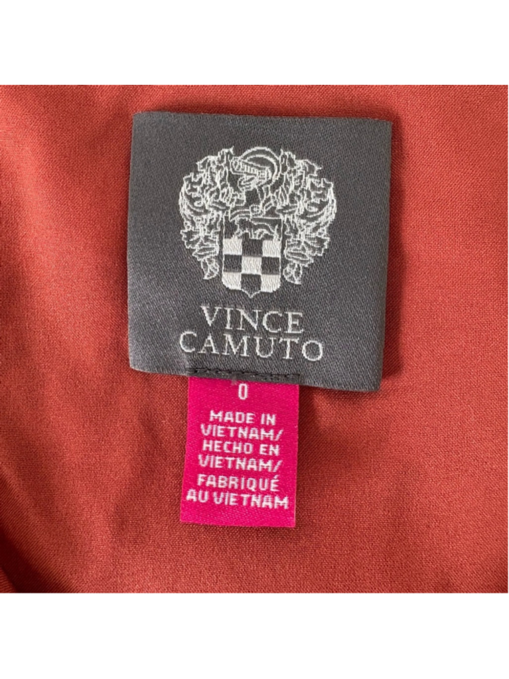 Vince Camuto Medallion Print Shift Dress Sz 0 Red EUC - Picture 3 of 10